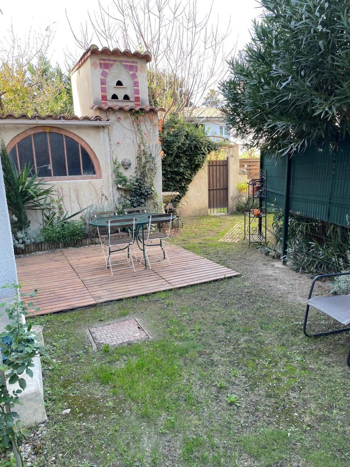 Appartement De Plain-Pied Avec Jardin Avignon Bagian luar foto